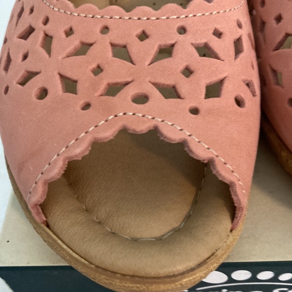 Spring Step Sandal Pink Size 8-1/2 New in the Box - Picture 3 of 11